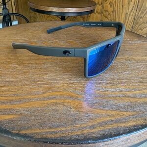 Costa Rinconcito Polarized Sunglasses